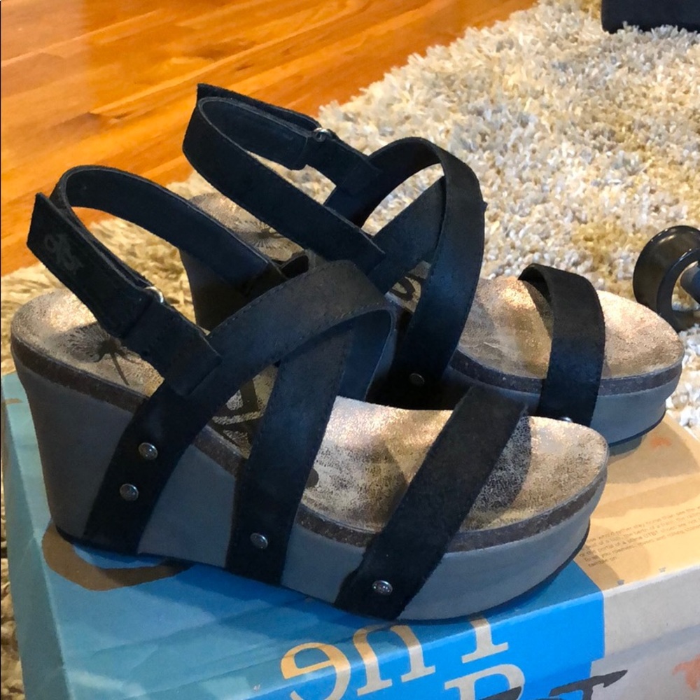OTBT brand new Sail wedges. Size 6.